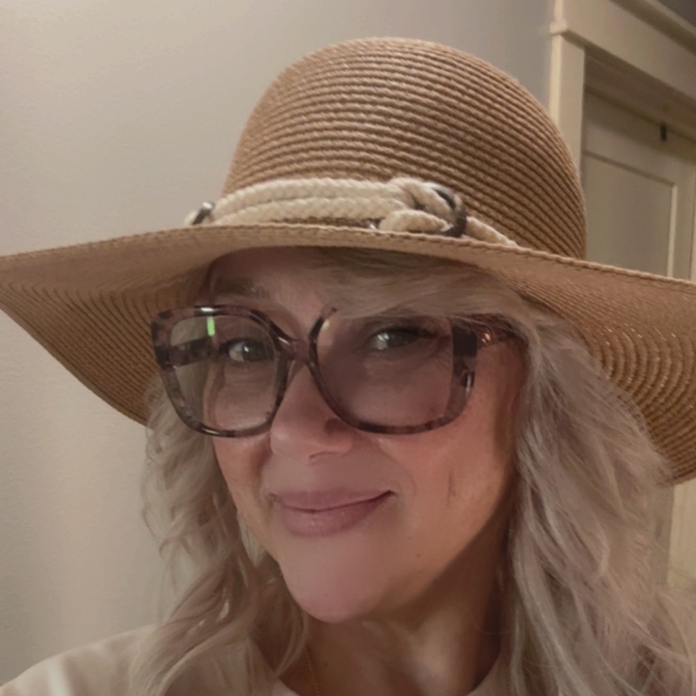 Cupshe Tropical Sail Straw Hat with a white rope band and round details - Picture 3 of 7